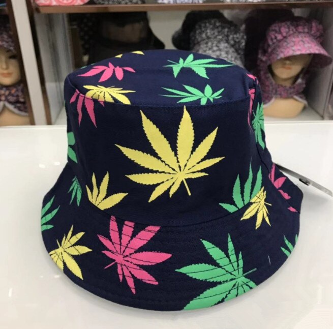 Hip Hop Cap Maple Leaf